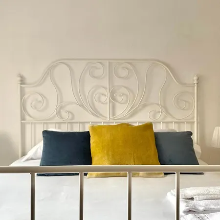 Housingleon- Camino De Santiago By Bike I Y Ii León