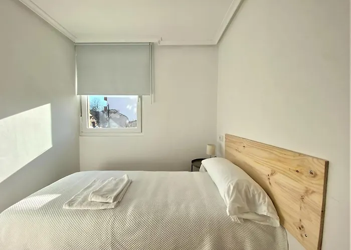 Housingleon- Camino De Santiago By Bike I Y Ii 莱昂